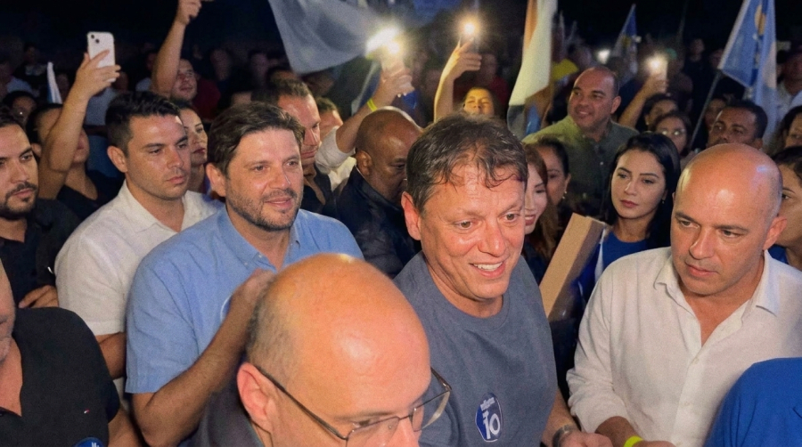Tarcísio de Freitas, Lucas Sanches e André do Prado participam de evento em Guarulhos